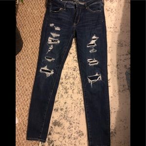 American Eagle distressed jeggings